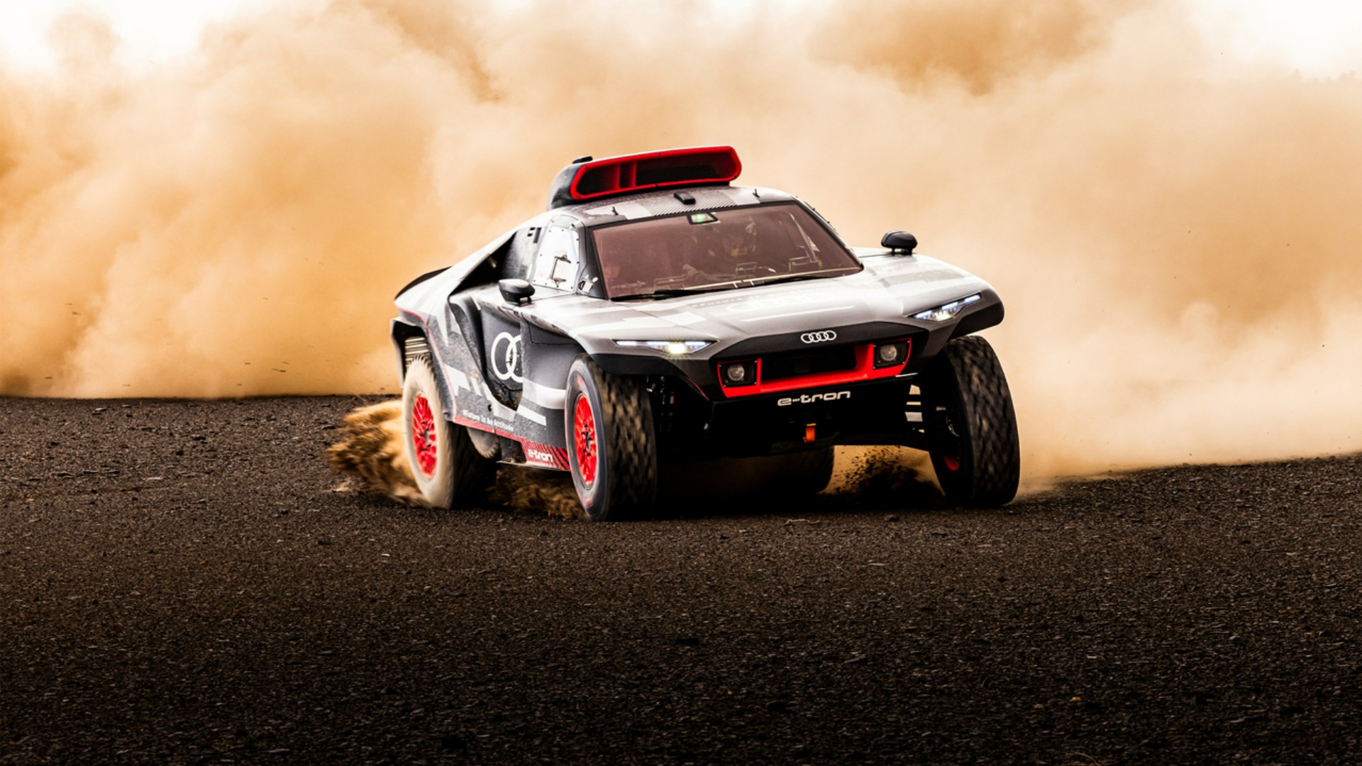 /content/dam/OneWeb/faw_vw/audi_pinpai/activities/dakar2021-1221/dakar-new/BTS-4_2.jpg